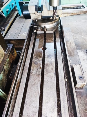 Вертикально-фрезерный станок ЧПУ ГФ2171С5 (2309)