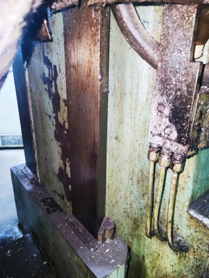 Вертикально-фрезерный станок ГФ2171С5 (2308)