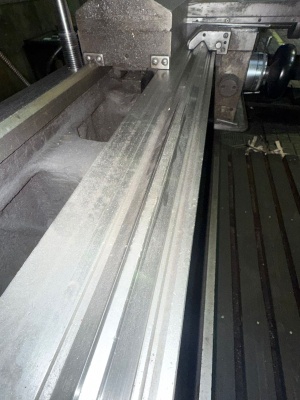 Токарно-винторезный станок МК6056 (2584)