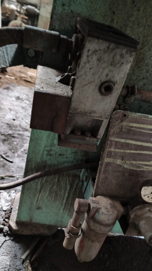 Ножницы гильотинные на 3121 12 х2000 мм