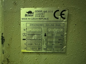 Ленточнопильный станок, пр-во Чехия Bomar Ergonomic 320.250 DG