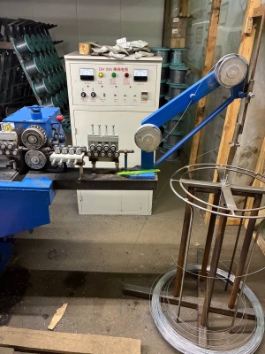 Станок для производства сетки сварной в рулонах