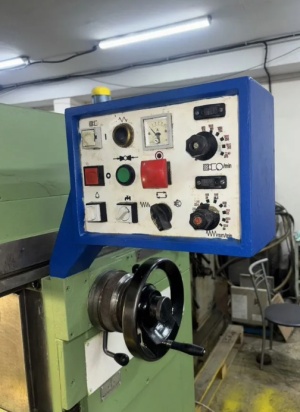 Универсально-фрезерный FUW 250 / IV