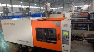 Термопластавтоматы 150 и 180 тонн