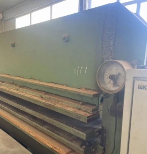 Горячий пресс