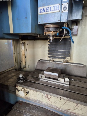 Вертикальный обрабатывающий центр с ЧПУ DAHLIH MCV 720