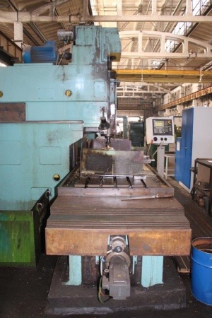 Вертикально-фрезерный станок УВФ-1 с ЧПУ