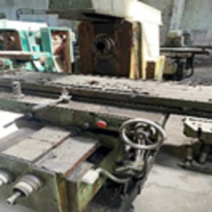 Горизонтально-фрезерный станок 6Р83