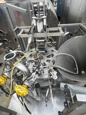 Автомат розлива молока PACK LINE