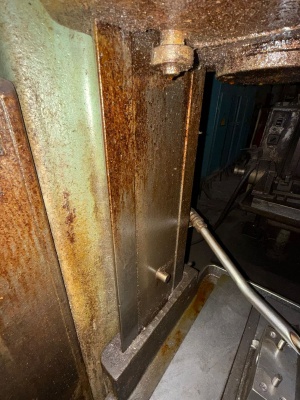 Вертикально-сверлильный станок 2Н135 (1634)