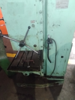 Вертикально-сверлильный станок 2С132