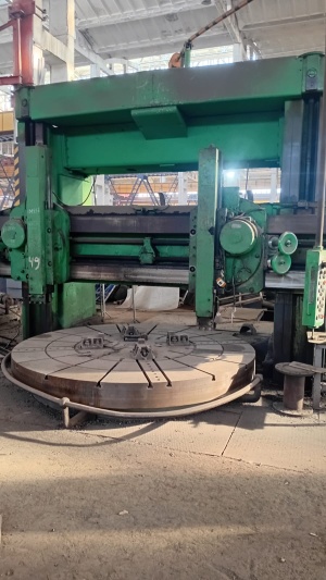 Токарно-карусельный двухстоечный станок 1М557