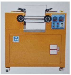 Вальцы лабораторные XK-150