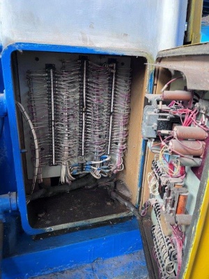 вертикально фрезерные станки 6М13ГН-1 с ЧПУ - 4шт