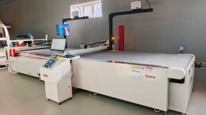 Конвейерный раскройный комплекс для рулонных и листовых материалов GBOS КС1625ТТ-RT-2P