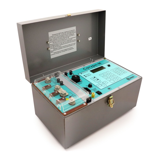 Устройство для проверки автоматических выключателей (до 2 кА)