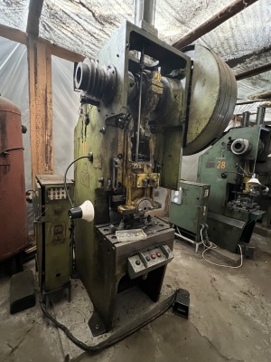 Пресс кривошипный 2126 и гидравлический ДБ2430Б