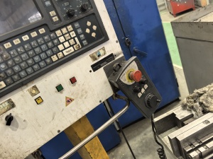 Вертикально-фрезерный станок с ЧПУ МА655У1