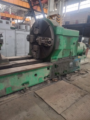 Тяжелый токарный станок 1А665