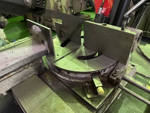 Ленточнопильный станок, пр-во Чехия Bomar Ergonomic 320.250 DG