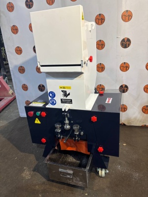 Дробилка для полимеров PC-250