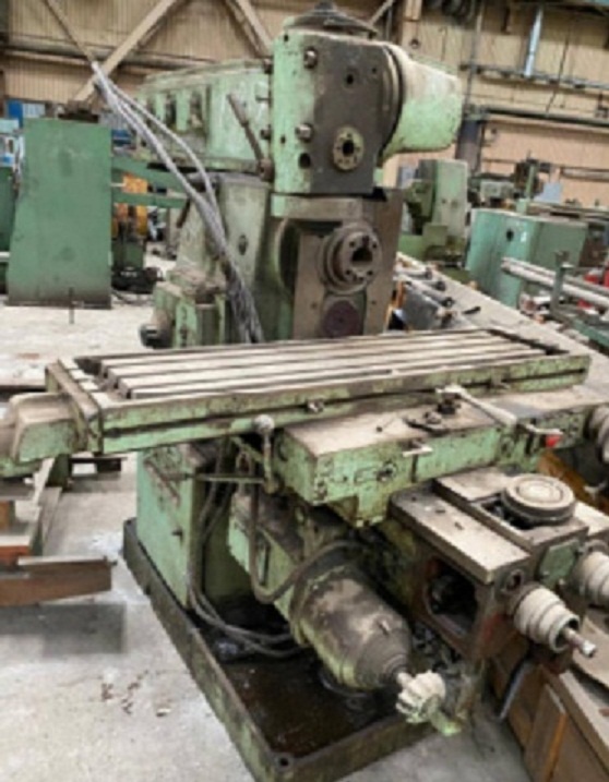 Широкоуниверсальный фрезерный станок 6Р82Ш