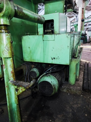 Токарно-револьверный станок автомат 1Е140 (2262)