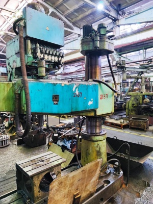 Радиально-сверлильный станок 2А554 (2657)