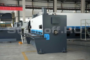 Гидравлическая гильотина QC11K-6x2500