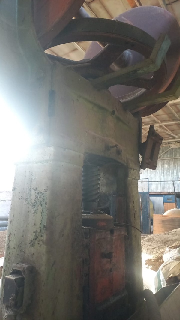 винтовой пресс Ф1234