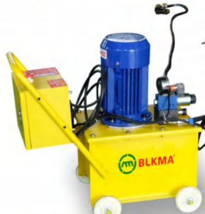 HYDRAULIC RIVETING MACHINE (Гидравлическая заклепочная машина) модель DYM-1