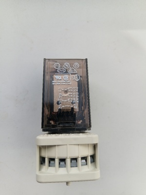 Силовое реле Schrack MR301024 с колодкой 11-Pin, 10A 250V, катушка 24VDC