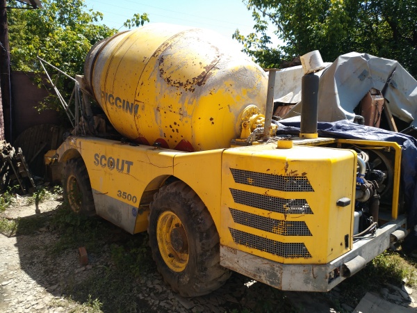 Автобетоносмеситель Piccini scout 3500 бетоносмеситель с самозагрузкой и взвешиванием