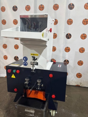 Дробилка для полимеров PC-250