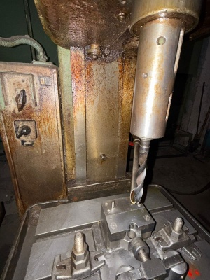 Вертикально-сверлильный станок 2Н135 (1634)