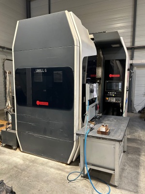 Huron UMILL 6 Вертикальный 5-ти осевой центр