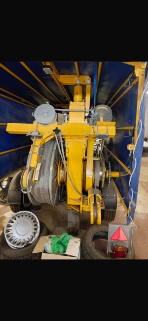 Лебедка кабельная KZM6 JOSTAG и комплект для монтажа пилотного шнура EZ-100 Bagela так же двухосный прицеп Bagela