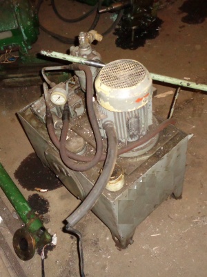 Абразивно-отрезной станок 8Г240