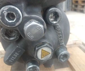 Гидромолот для экскаватора-погрузчика и экскаватора