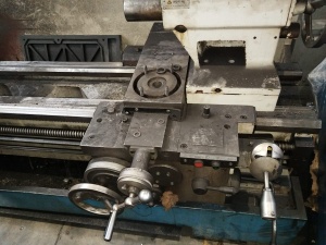 Токарно-винторезный станок CS6166С/1500