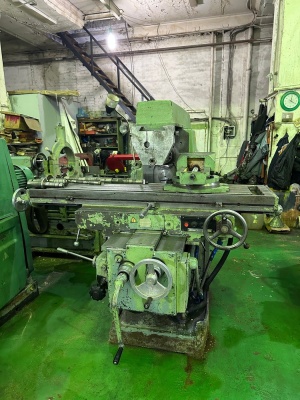 Горизонтальный фрезерный станок 6р83