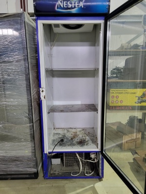 Холодильный шкаф для напитков бу