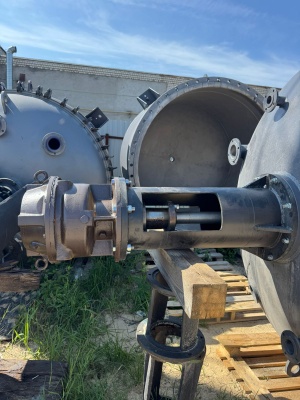 Реактор нержавеющий 6,3 м3