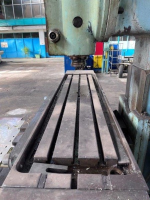 вертикально фрезерные станки 6М13ГН-1 с ЧПУ - 4шт