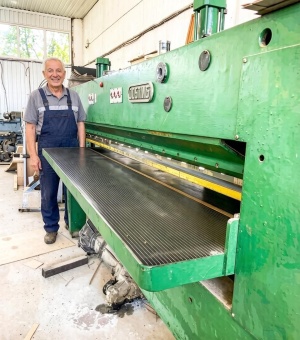 Гильотинные ножницы для шпона josting