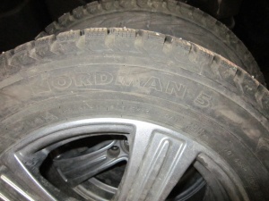 Комплект колес R15 (шипованные шины + диски)