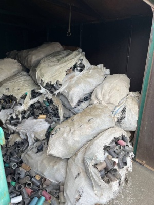 Продажа огромного количества пластика