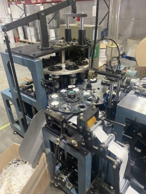 Формовочный станок для производства бумажных стаканов Объем 12oz (350мл)