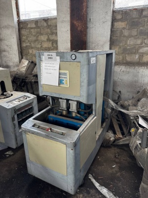 Полуавтомат выдува и станция разогрева преформ