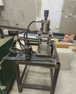 Станок для алюминия кавин угм-3 углообжимной